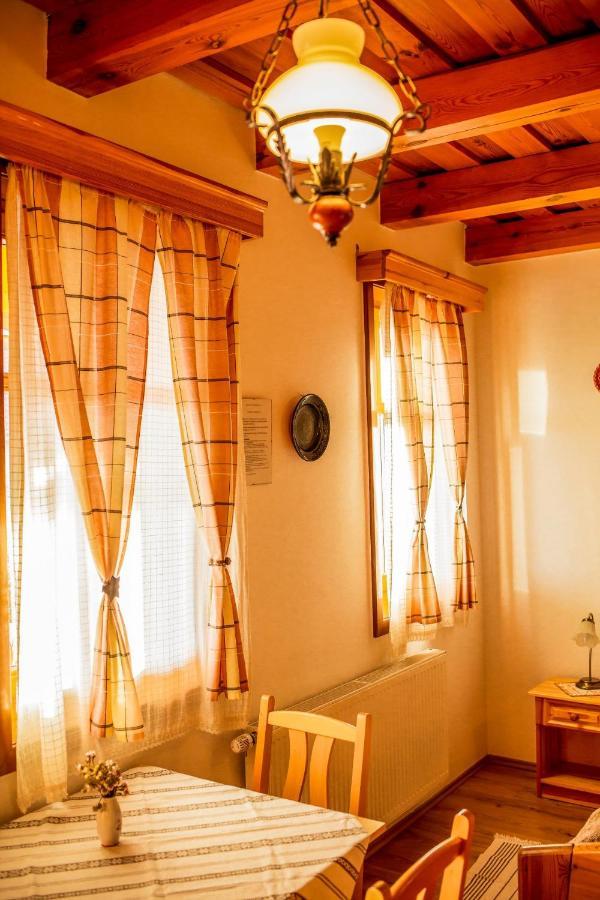 Nosztalgia Vendeghaz Hotel Zalaegerszeg Ngoại thất bức ảnh