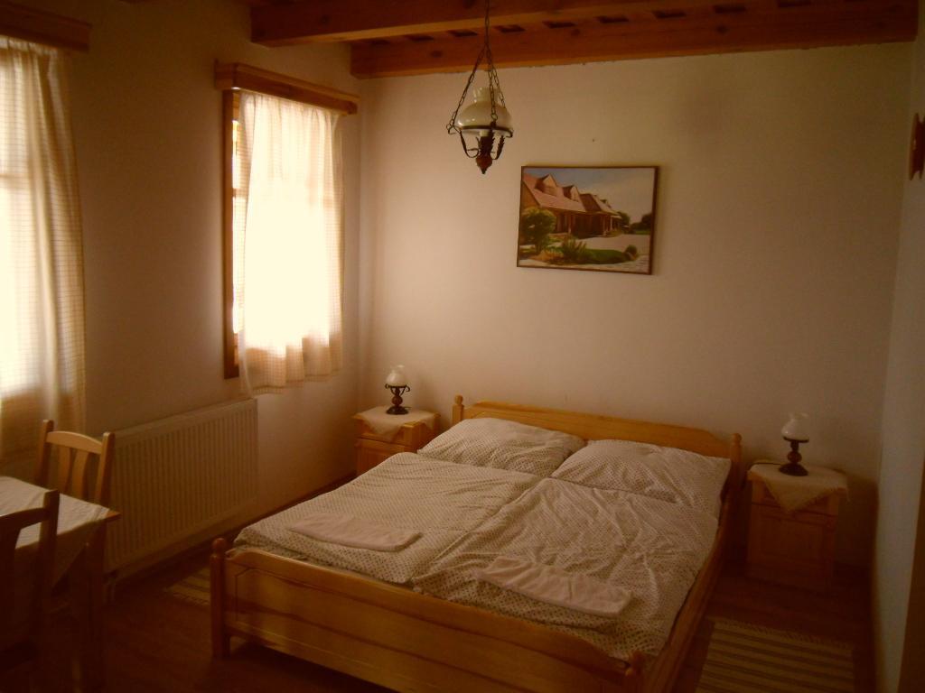 Nosztalgia Vendeghaz Hotel Zalaegerszeg Phòng bức ảnh